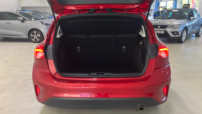 Ford Focus 1.0 EcoBoost Hybrid mHEV 125 Titanium Edition 5dr Petrol Hatchback